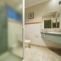 Deluxe room bathroom